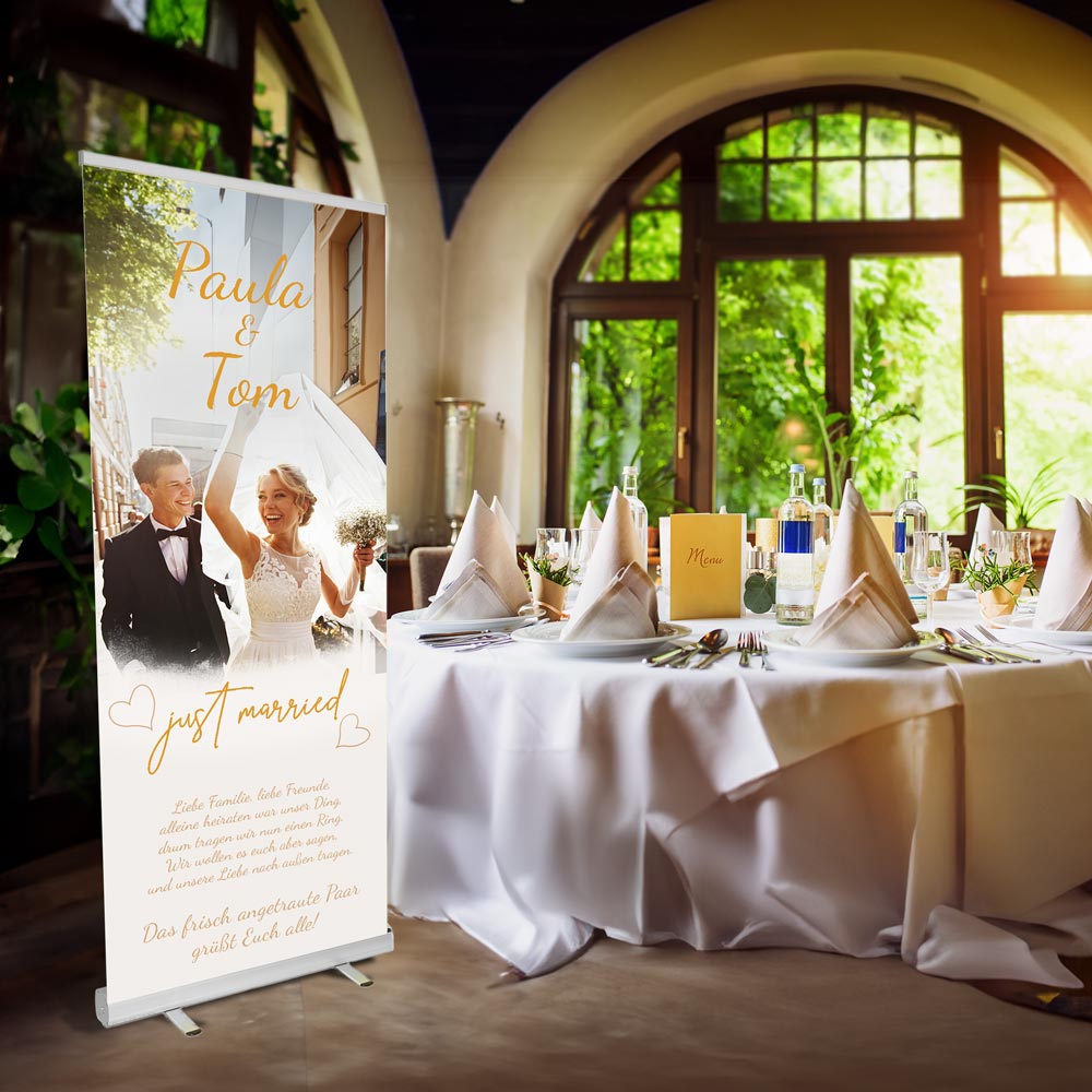 Hochzeitsaufsteller Roll-Up Beispiel Hochzeitssaal