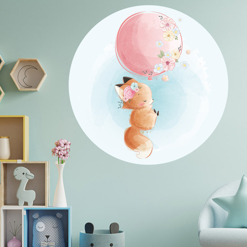 Wandsticker rund "Fuchs mit Ballon" in buntem Kinderzimmer